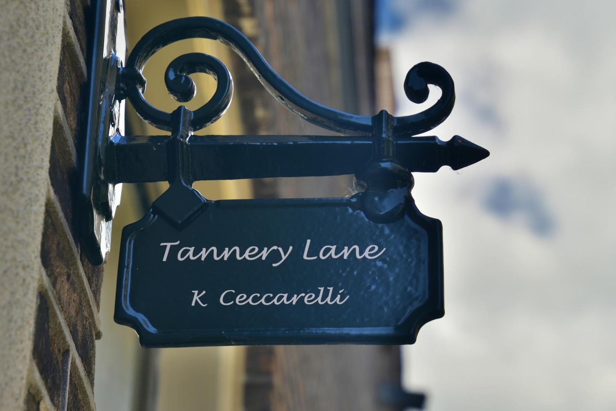 Tannery Lane Villa Gouda Bagian luar foto